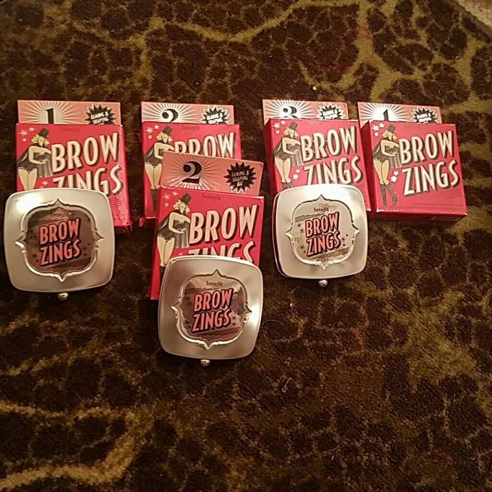 Benefit Brow zings